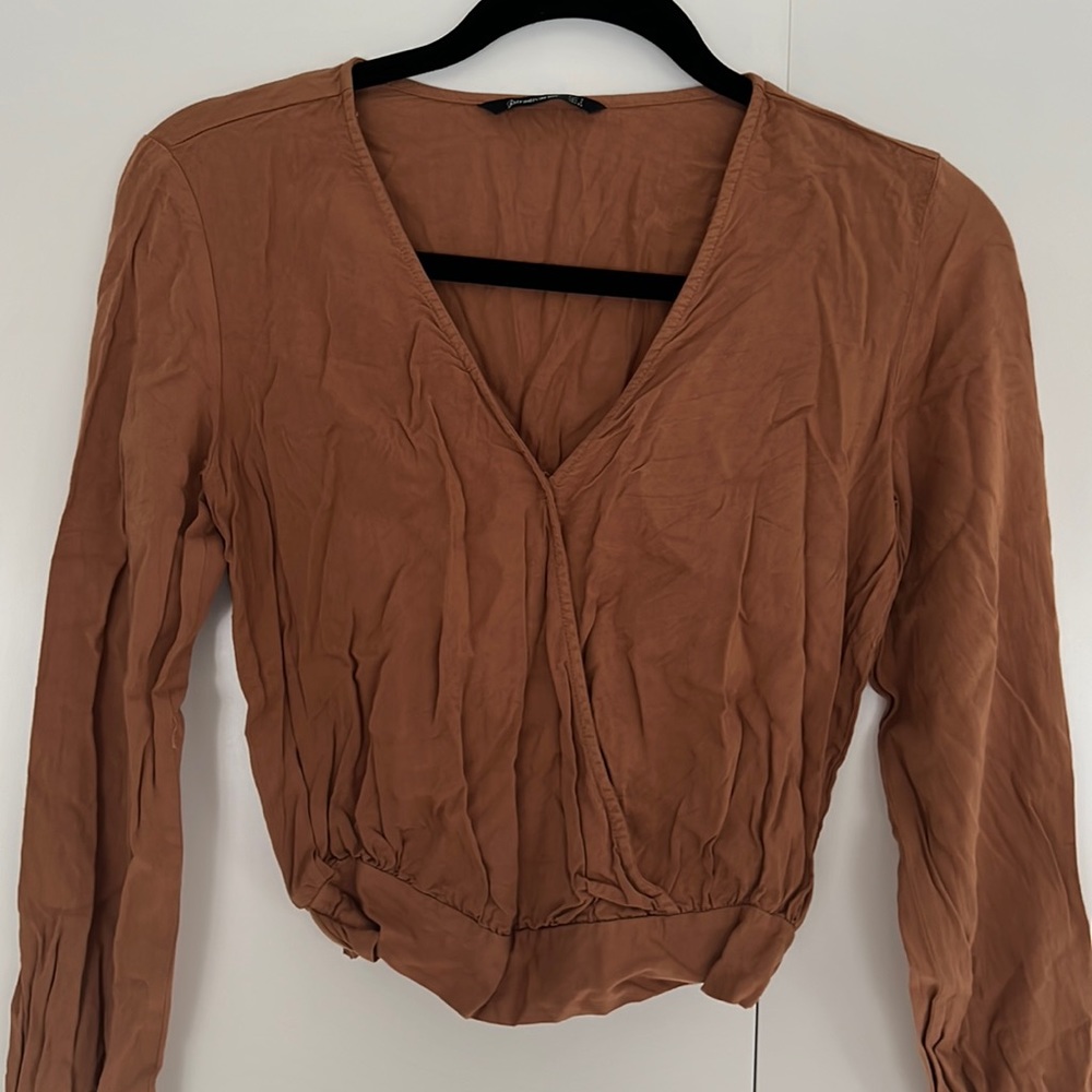 Long Sleeve Brown Crop Top from Stradivarius